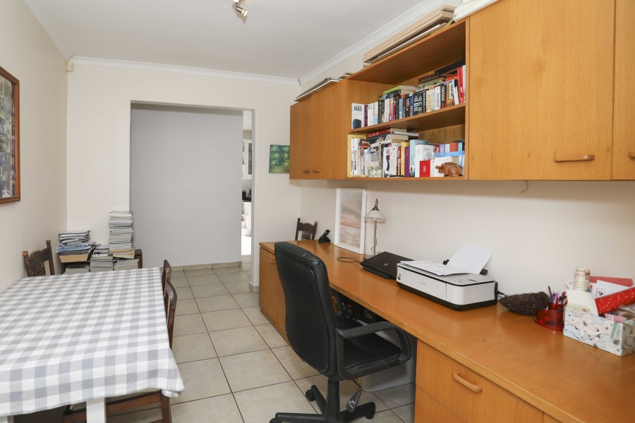 4 Bedroom Property for Sale in Claremont Western Cape